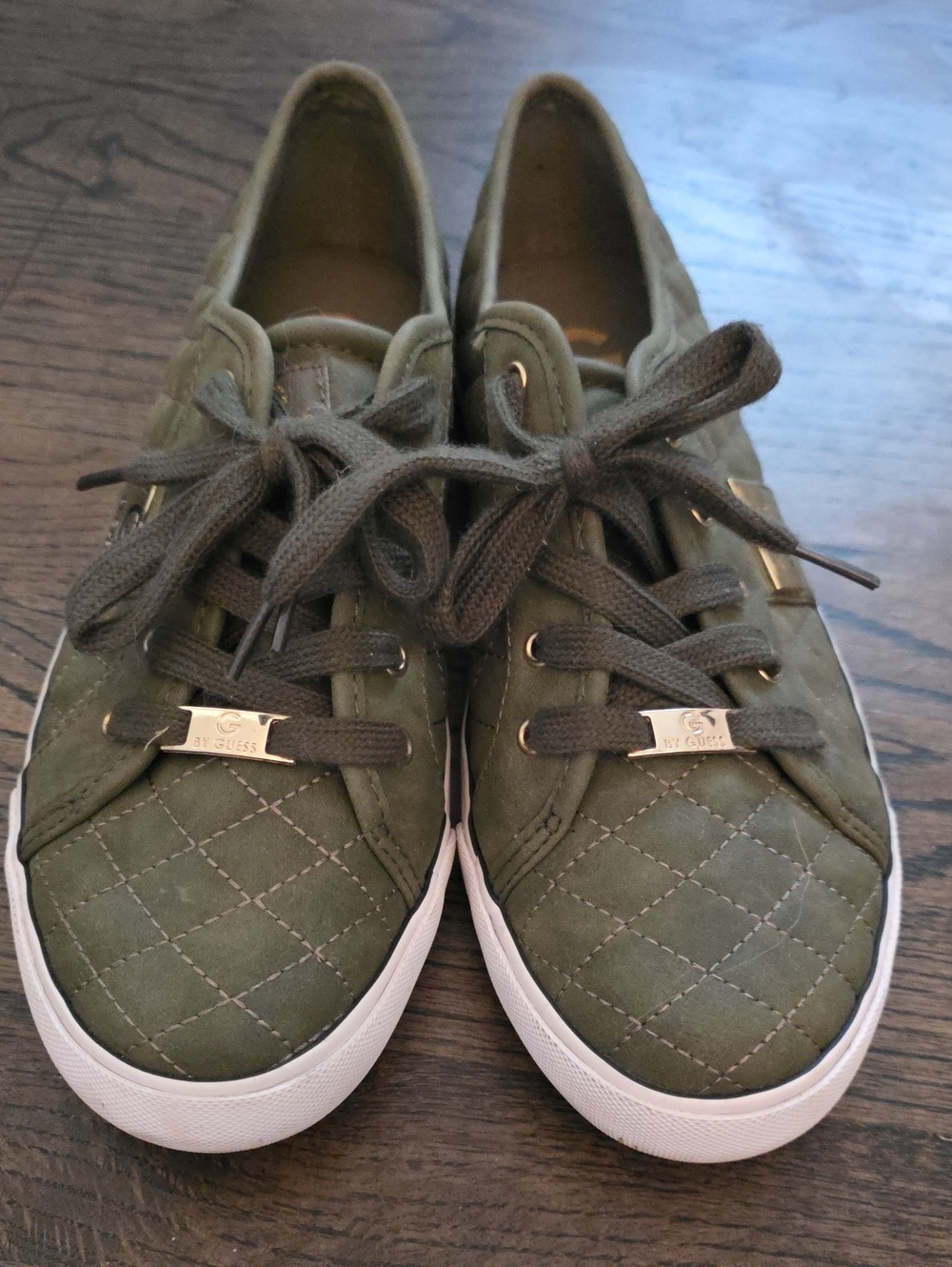 GUESS Olive Quilted Lace-Up Sneakers with Gold Accents Size 10